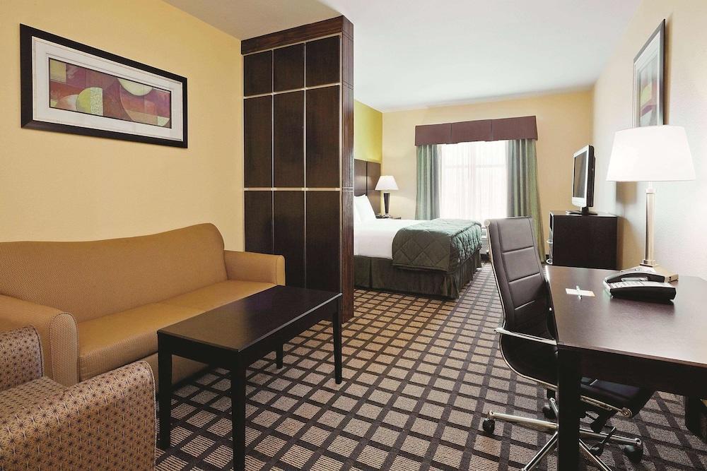 Hotel La Quinta By Wyndham North 3*