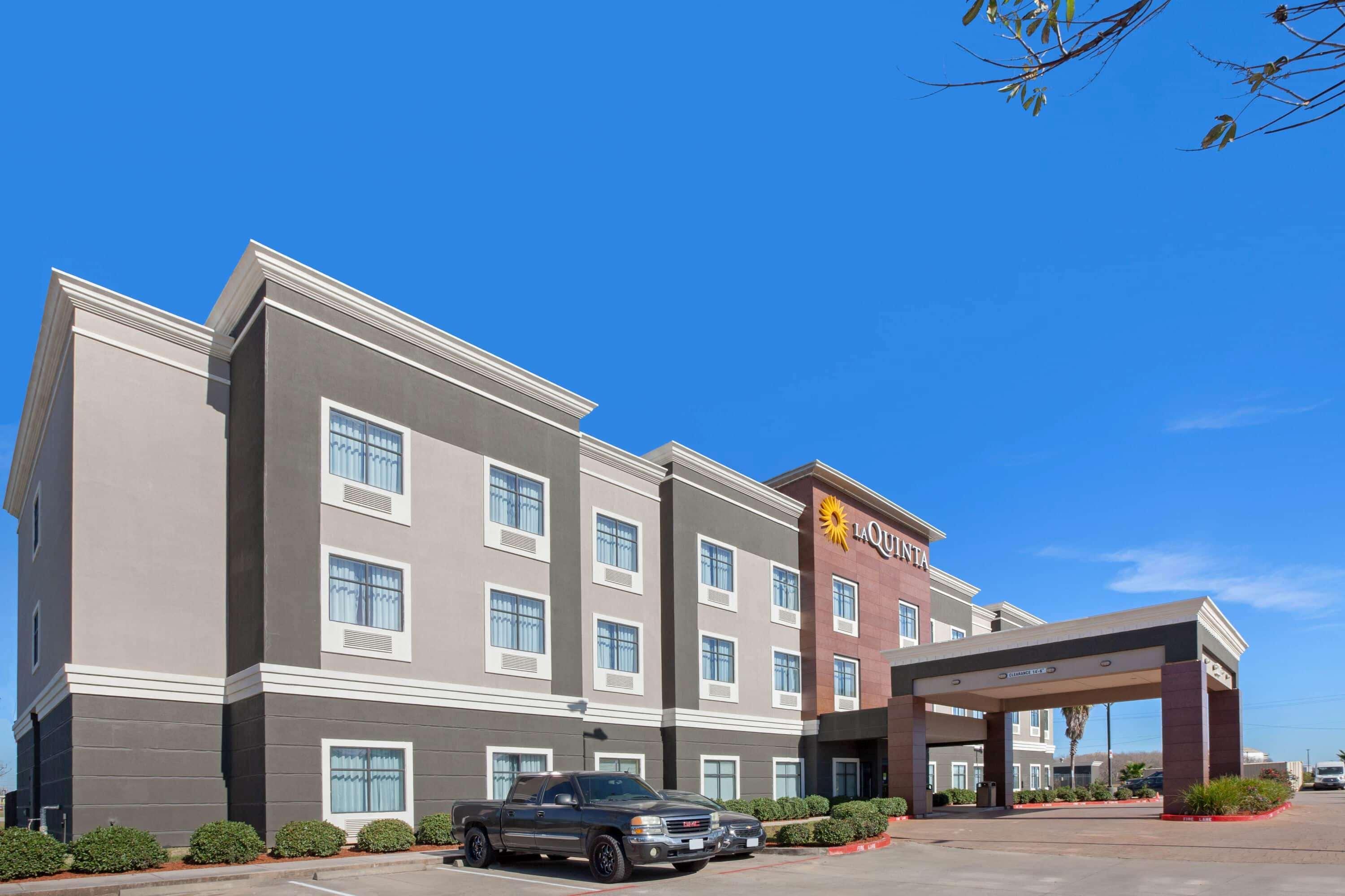 Hotel La Quinta By Wyndham North 3*